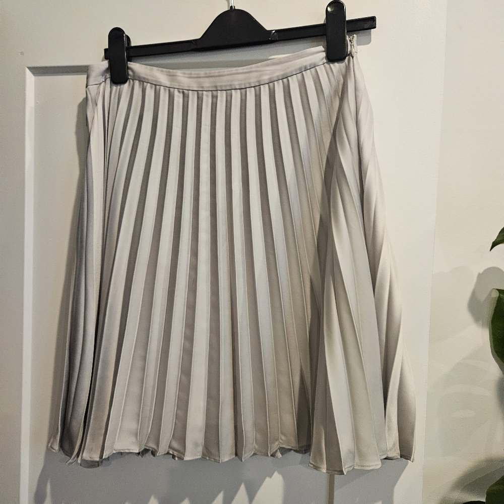 Silver Armani exchange pleated skirt. Size 6